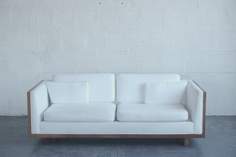 Van Dyver Witt Manufacturing Case Sofa