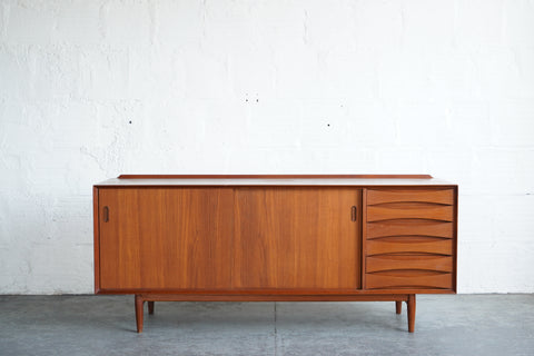 Reversible Door Arne Vodder Credenza