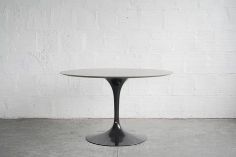 Knoll Saarinen Grigio Marquina Marble Dining Table