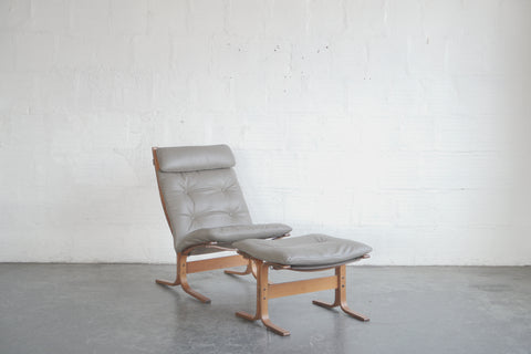 Westnofa Lounge Chair and Ottoman