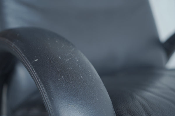 Bjork Postmodern Leather Recliner