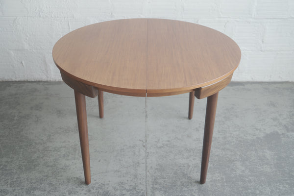 Hans Olsen Roundette Dining Set