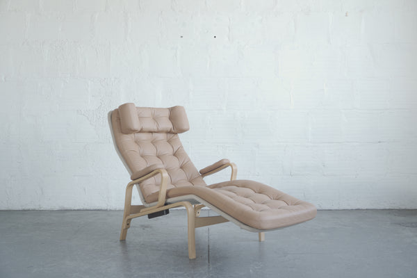 Dux of Sweden Fenix Chaise Lounge