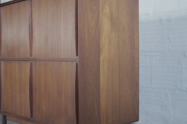 Peter Hvidt & Orla Mølgaard-Nielsen Cabinet