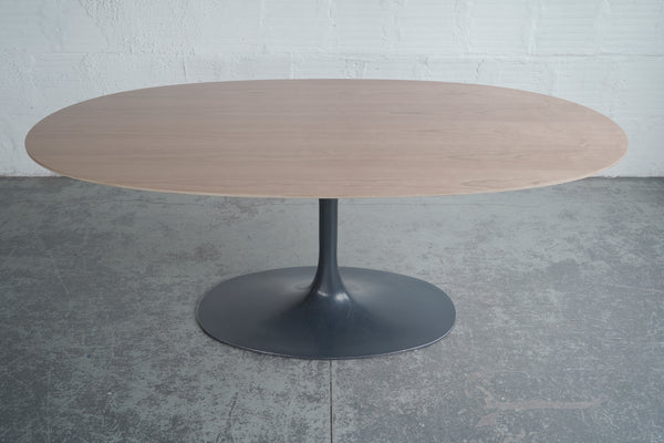 Tulip Base Dining Table