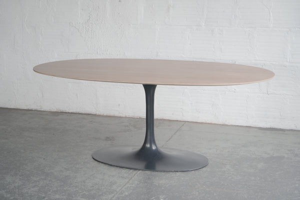 Tulip Base Dining Table