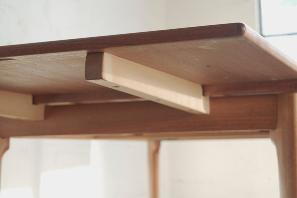 Glostrup Extendable Dining Table