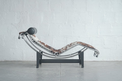 LC4 Cowhide Chaise Lounge