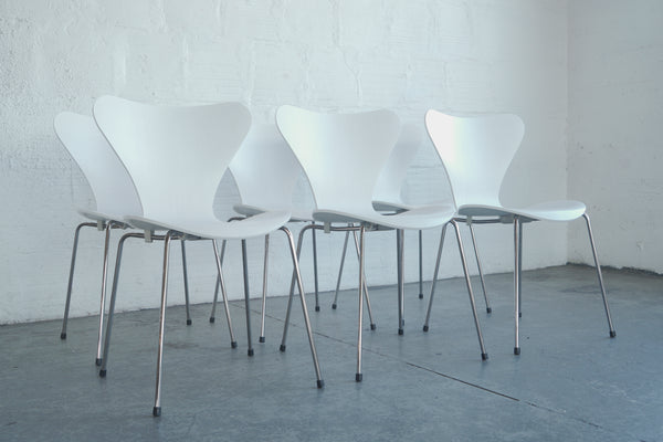 Arne Jacobsen Series 7 Chairs