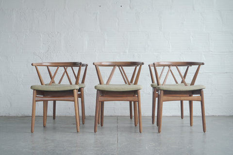 Henning Kjærnulf Model 255 Dining Chairs