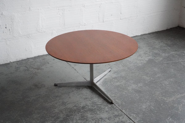 Arne Jacobsen Coffee Table