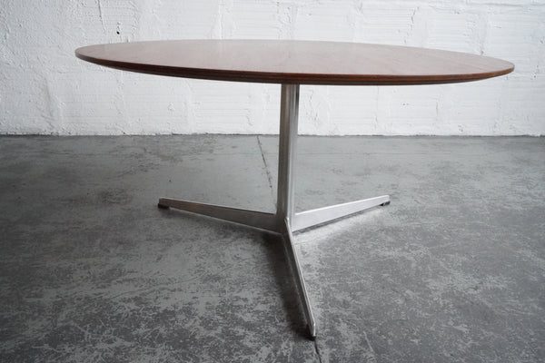 Arne Jacobsen Coffee Table