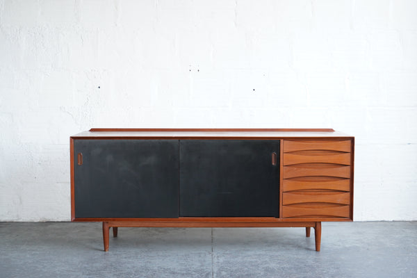 Reversible Door Arne Vodder Credenza