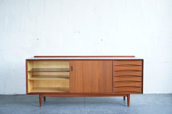 Reversible Door Arne Vodder Credenza