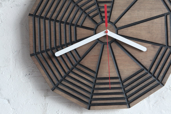 Wheel Gradient Clock