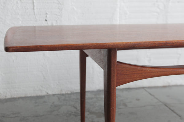 Tove and Edvard Kindt-Larsen for France & Daverkosen Coffee Table