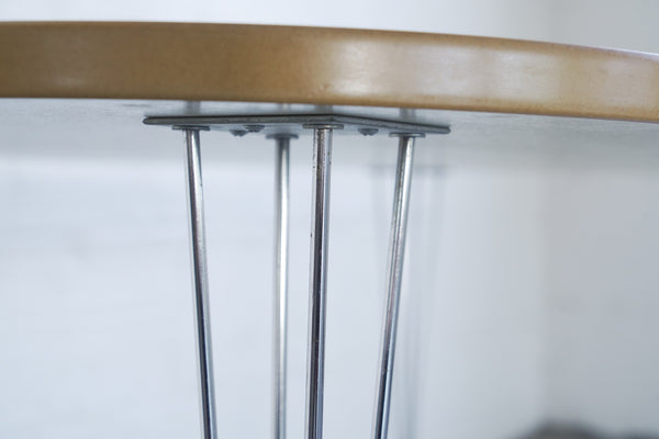 Super Ellipse Dining Table