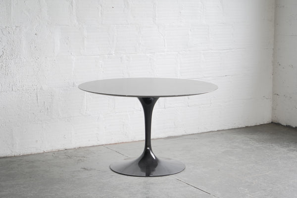 Knoll Saarinen Grigio Marquina Marble Dining Table