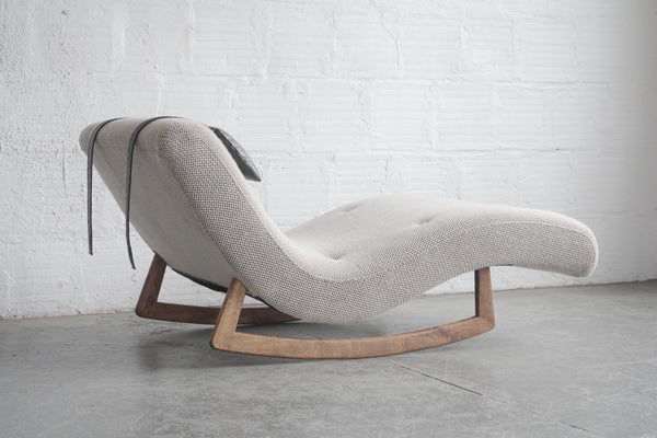 Wave Rocking Chaise Lounge in the Style of Adrian Pearsall