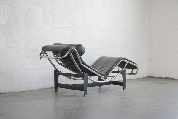 LC4-Style Chaise Lounge
