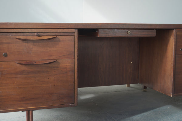 Jens Risom Executive Desk