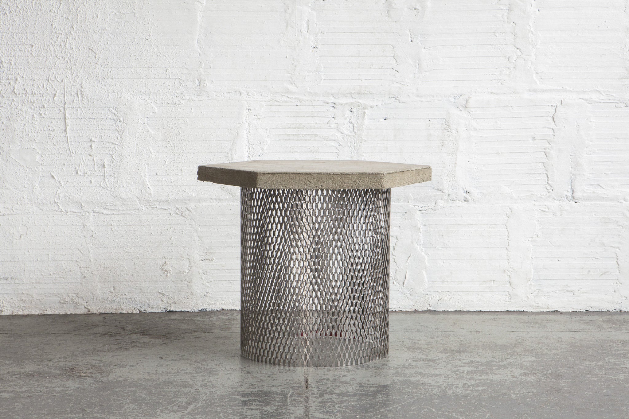 Concrete & Wire Concept Side Table Prototype – The Good Mod